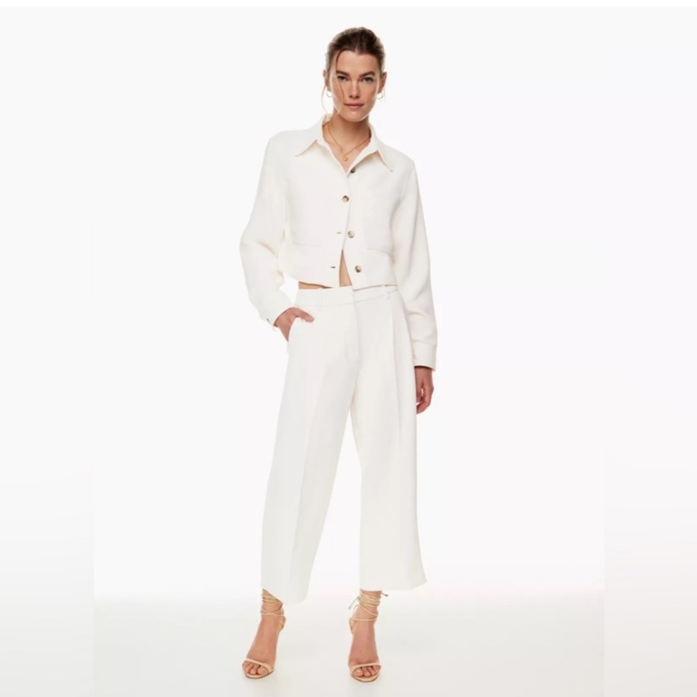 THE EFFORTLESS PANT™ CROPPED 00